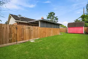 4812 Mistletoe Rd, Pasadena, TX 77505 - Photo 19