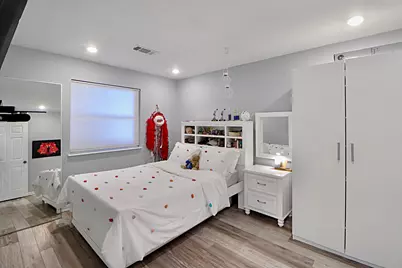 5951 Yarwell Drive, Houston, TX 77096 - Photo 15
