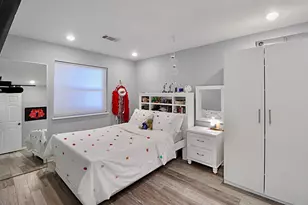 5951 Yarwell Dr, Houston, TX 77096 - Photo 15