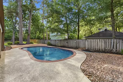 1907 Tangle Lake Drive, Kingwood, TX 77339 - Photo 31
