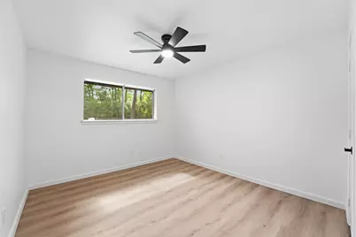 1907 Tangle Lake Drive, Kingwood, TX 77339 - Photo 23