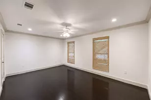 5911 Winsome Ln, Houston, TX 77057 - Photo 11