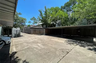 5911 Winsome Ln, Houston, TX 77057 - Photo 15