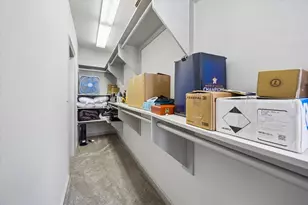 914 Main St, Houston, TX 77002 - Photo 27