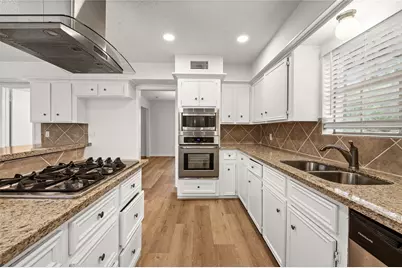 2019 Thousand Pines Drive, Houston, TX 77339 - Photo 17