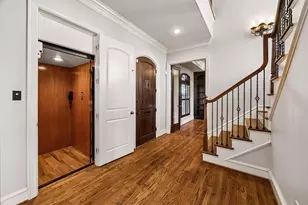 24 Hackberry Ln, Houston, TX 77027 - Photo 9
