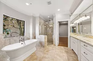 24 Hackberry Ln, Houston, TX 77027 - Photo 9