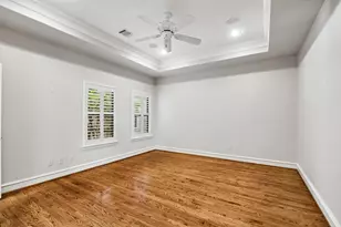 24 Hackberry Ln, Houston, TX 77027 - Photo 9
