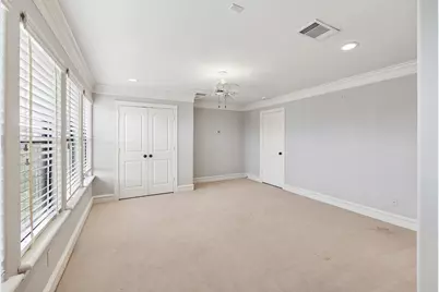 24 Hackberry Lane #B, Houston, TX 77027 - Photo 11