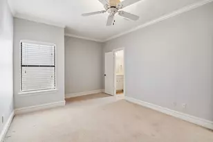 24 Hackberry Ln, Houston, TX 77027 - Photo 13