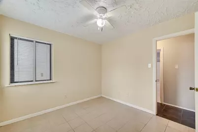 319 Richvale Lane, Houston, TX 77598 - Photo 35