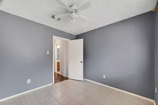 319 Richvale Ln, Houston, TX 77598 - Photo 33