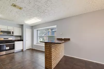 319 Richvale Lane, Houston, TX 77598 - Photo 13