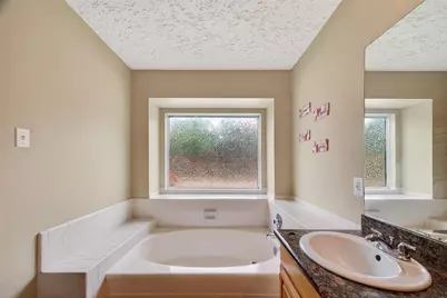 319 Richvale Lane, Houston, TX 77598 - Photo 27