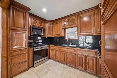 9826 Carlow Lane, La Porte, TX 77571 - Photo 3