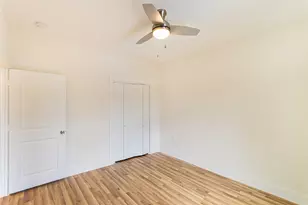 8923 De Priest St, Houston, TX 77088 - Photo 13