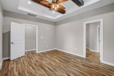 410 Winding Way Street, Lake Jackson, TX 77566 - Photo 17