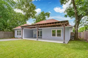 410 Winding Way St, Lake Jackson, TX 77566 - Photo 35