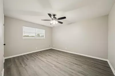 910 7th Avenue N #12, Texas City, TX 77590 - Photo 7