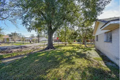 4915 Cruse Road, Houston, TX 77016 - Photo 17