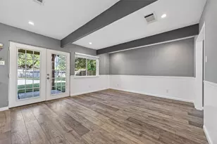 9638 Ravensworth Dr, Houston, TX 77031 - Photo 23