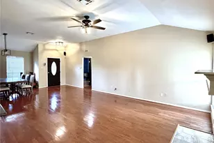 9919 Glenkirk Dr, Houston, TX 77089 - Photo 3