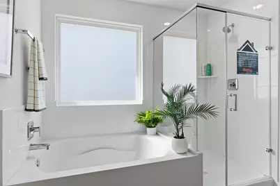 3206 Bolt Rope Drive, Dickinson, TX 77539 - Photo 9