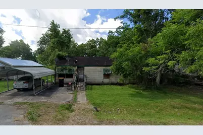 1012 Houston Street, Anahuac, TX 77514 - Photo 1