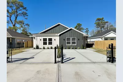 2444 Carmel Street #B, Houston, TX 77091 - Photo 3