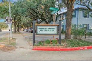 11609 Chimney Rock Rd, Houston, TX 77035 - Photo 3