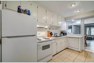 11609 Chimney Rock Road #B, Houston, TX 77035 - Photo 3