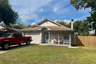 10918 Spanish Grant Dr, Sugar Land, TX 77498 - Photo 1