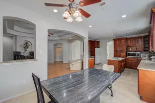 10202 Brighton Ln, Houston, TX 77031 - Photo 9