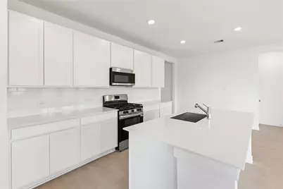 5406 Peacock Bass Drive, Baytown, TX 77521 - Photo 5