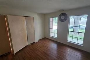 16150 Taloncrest Dr, Houston, TX 77083 - Photo 7