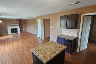 16150 Taloncrest Dr, Houston, TX 77083 - Photo 9
