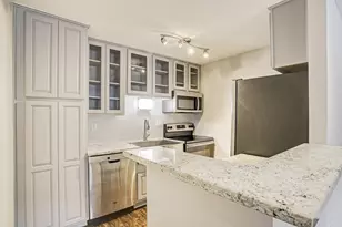 1860 White Oak, Houston, TX 77009 - Photo 7