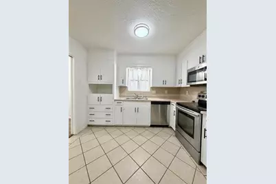 4690 Fieldwood Lane, Beaumont, TX 77706 - Photo 5