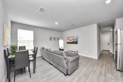 9027 Madera Road #A, Houston, TX 77078 - Photo 7