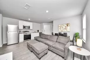 9027 Madera Rd, Houston, TX 77078 - Photo 9