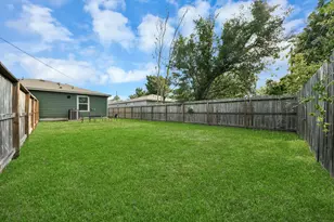 9027 Madera Rd, Houston, TX 77078 - Photo 43