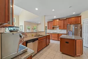 5515 Mangrove Creek Ln, Sugar Land, TX 77479 - Photo 11
