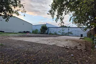 8710 Daffodil St, Houston, TX 77063 - Photo 3
