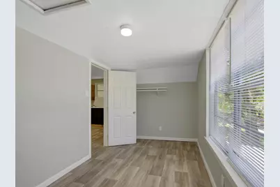 313 N Beauregard Street #1, Alvin, TX 77511 - Photo 9