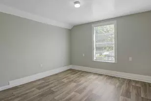 313 N Beauregard St, Alvin, TX 77511 - Photo 11