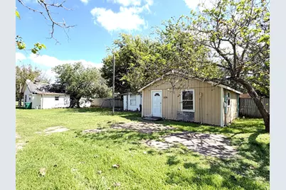 209 S Avenue C, Freeport, TX 77541 - Photo 1