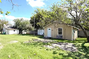 209 S Avenue C, Freeport, TX 77541 - Photo 1