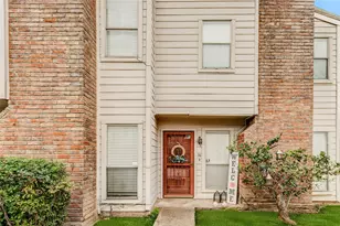 3901 Woodchase Dr, Houston, TX 77042 - Photo 3