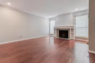 3901 Woodchase Dr, Houston, TX 77042 - Photo 7