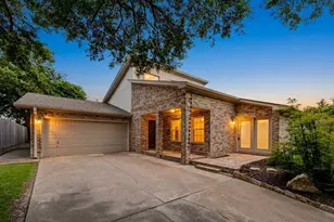 9650 Val Verde St, Houston, TX 77063 - Photo 1